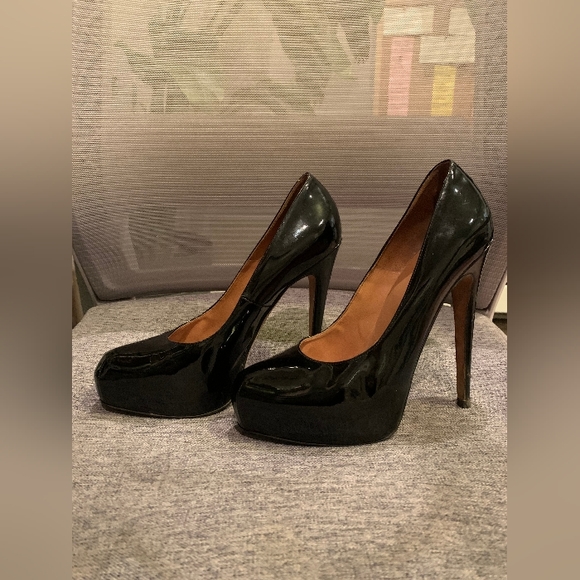 Brian Atwood Black Platform Pump - Picture 1 of 5